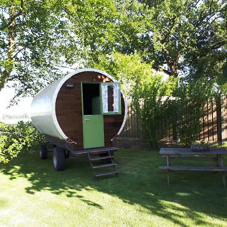 Irish Bowtop Op Het Platteland Huize Ouwervelden Camping
