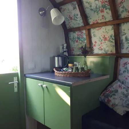 Irish Bowtop Op Het Platteland Huize Ouwervelden Campsite Wouwsche Plantage