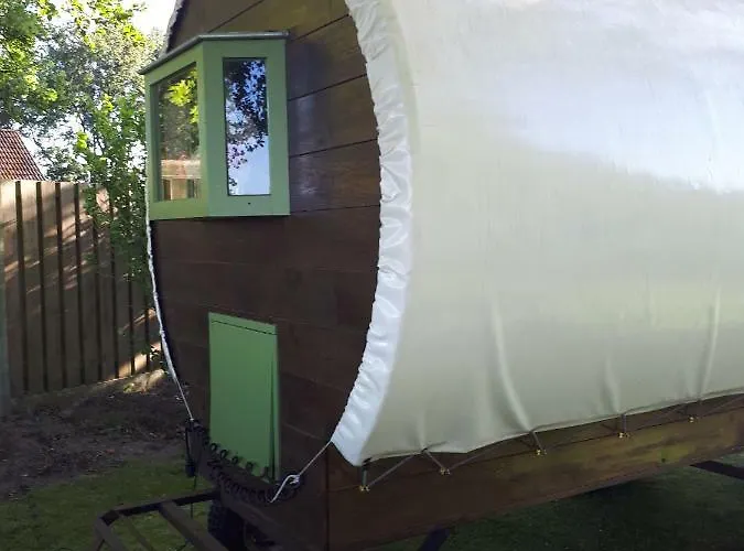 Irish Bowtop Op Het Platteland Huize Ouwervelden مكان تخييم