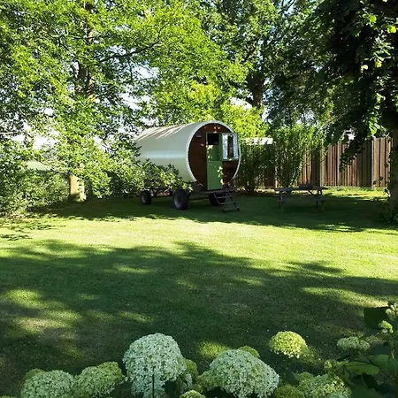 Irish Bowtop Op Het Platteland Huize Ouwervelden * Wouwsche Plantage