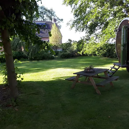 Irish Bowtop Op Het Platteland Huize Ouwervelden 캠프장 Wouwsche Plantage