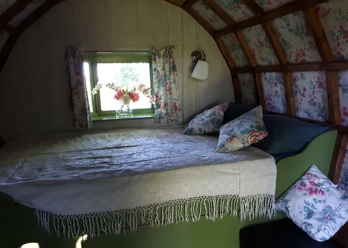 Irish Bowtop Op Het Platteland Huize Ouwervelden Кемпинг *