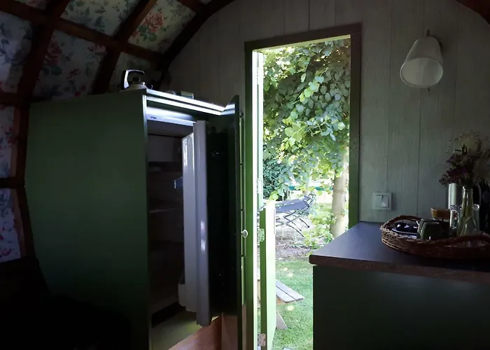 Кемпинг Irish Bowtop Op Het Platteland Huize Ouwervelden Wouwsche Plantage