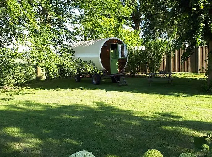 Irish Bowtop Op Het Platteland Huize Ouwervelden * Wouwsche Plantage